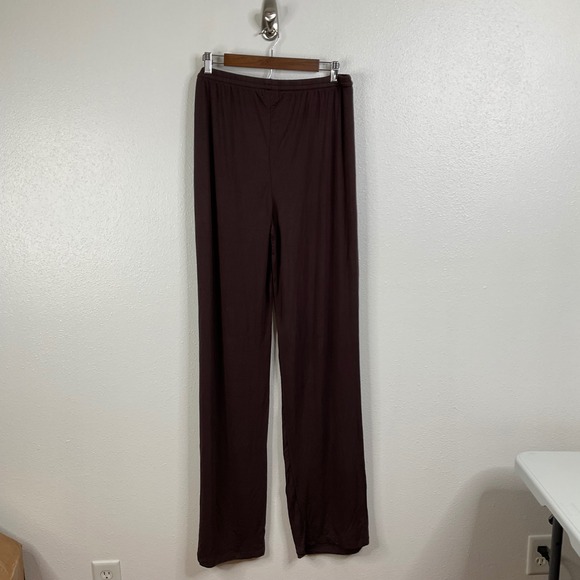 Long Elegant Legs Brown Pants Size Large - Picture 2 of 3